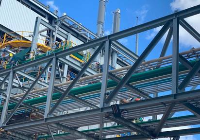 КЕЙС: Изготовление и поставка металлоконструкций для трубопроводной эстакады нефтеперерабатывающего завода